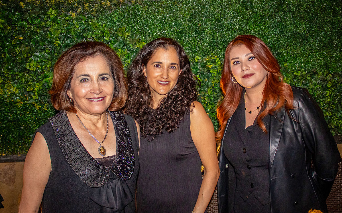 Lizbet García Mungia, Hortensia Rodríguez y Paola Muñoz