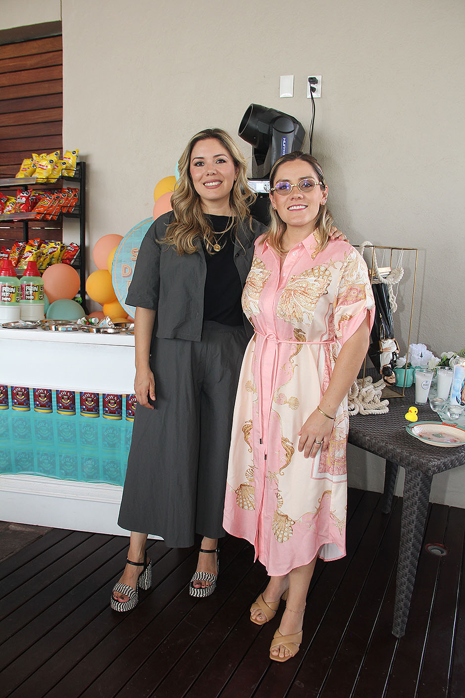 Marcela Nuñez y Salma Barba