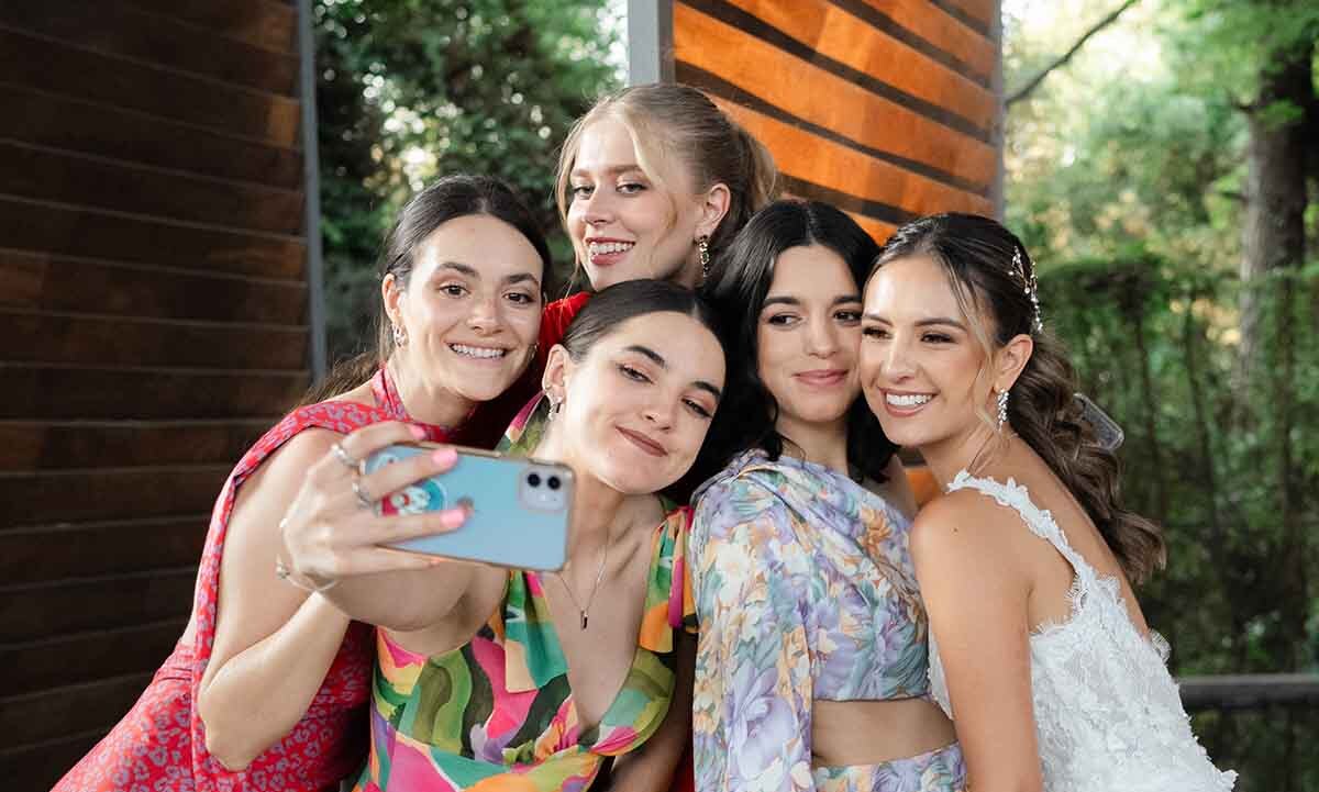 Christian García, Aura Caraza, Lorena De la Hidalga, Isabella Romero y Constanza Navarro