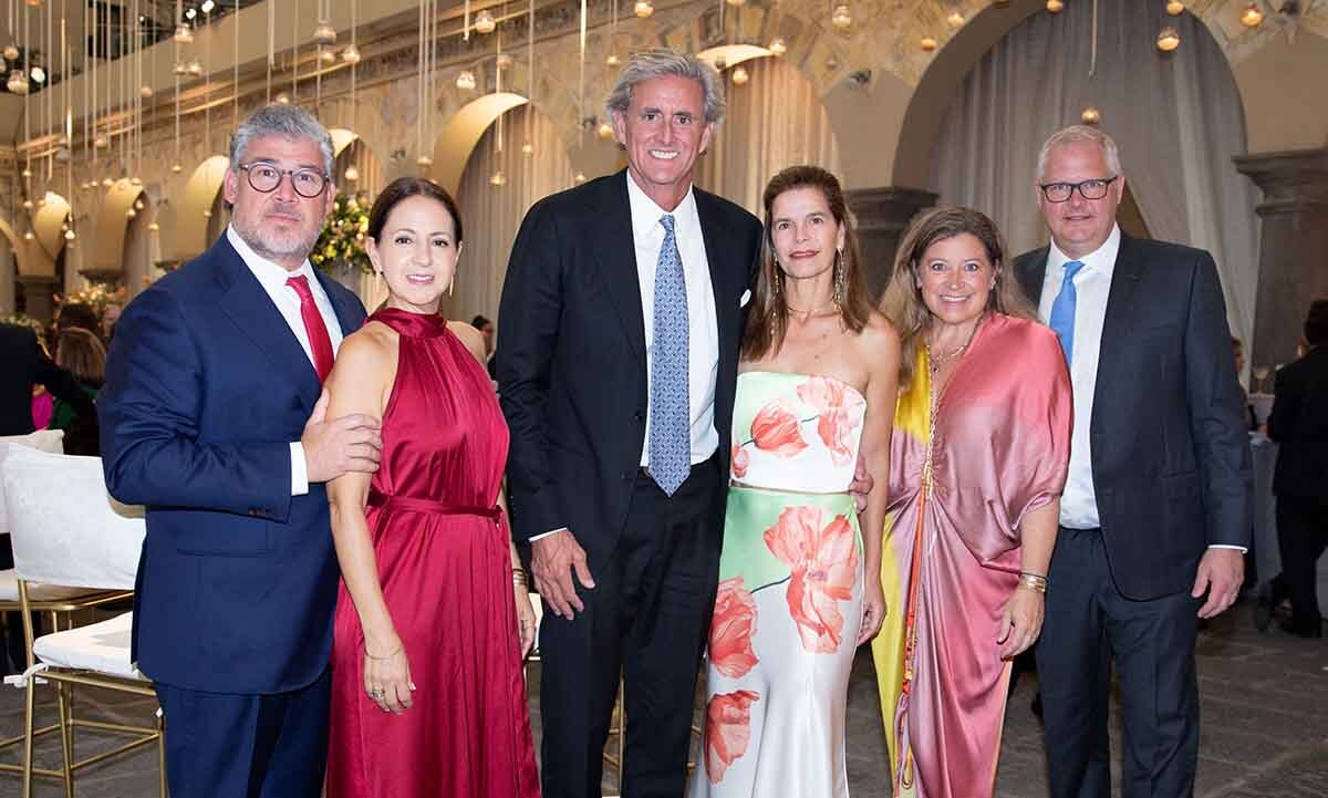 Celia Laredo, Mario Peón, Josué Anderson, Lu Jhonson, Mariela Metre y Víctor Sax