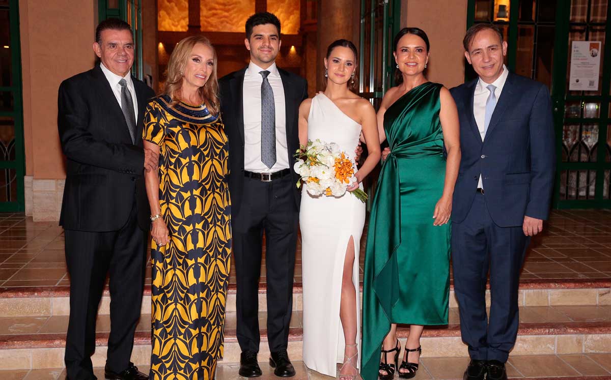 Carlos Rubio, Gachi Calderón de Rubio, Evaristo Rubio, Roberta Fernández, Diana Villarreal de Fernández y Mauricio Fernández