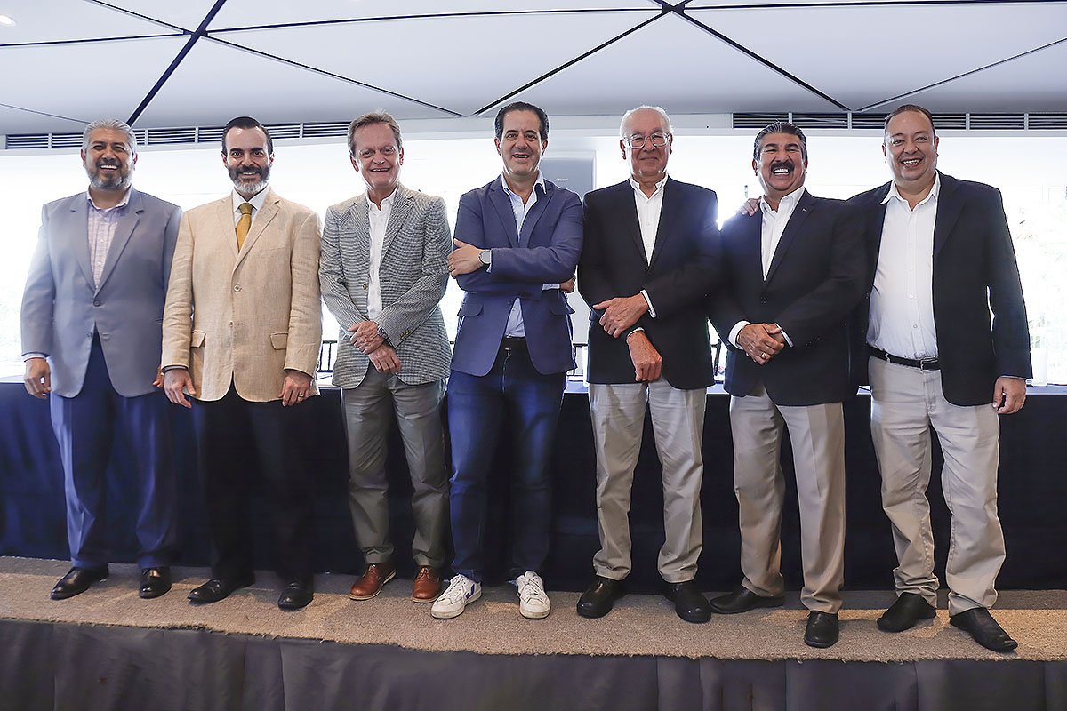 01 Joel Regalado,  Francisco Soto, Carlos Félix, Andrés Gómez Levy, Mariano Michel Velasco, Manuel Jesús Morales Muzquiz y Jaime Ulises Morales