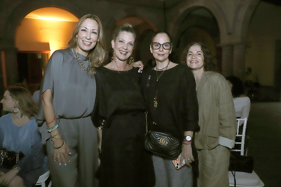 Marcela Vizcaíno, Marcela Zepeda, Laila Hadad y Silvia Pérez