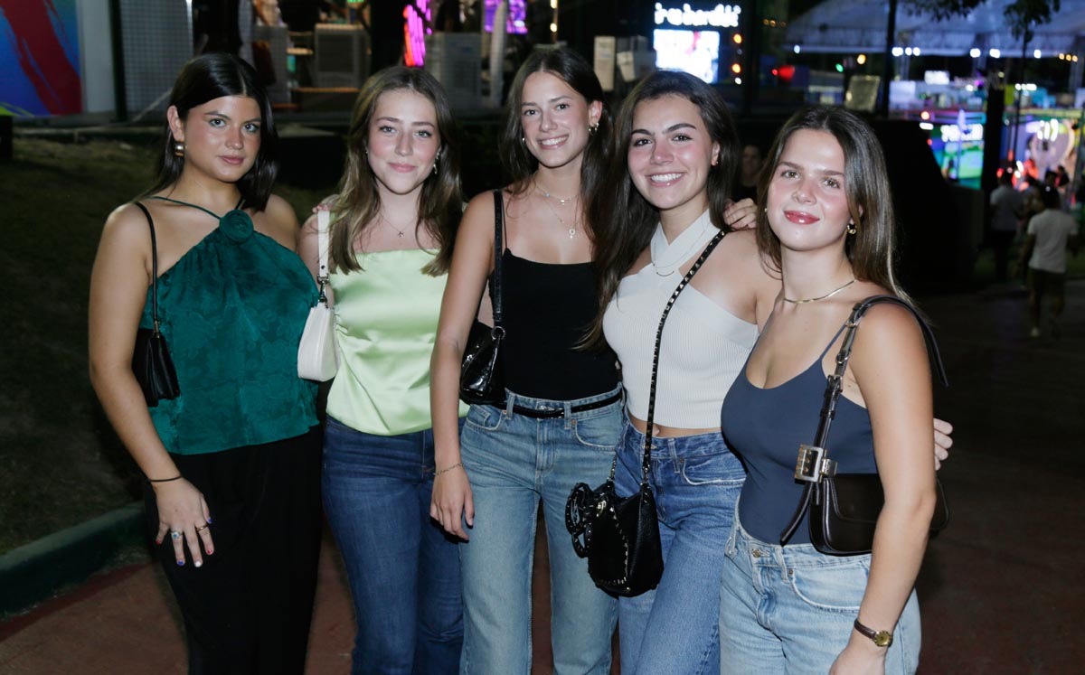 Viviana Villarreal, Fernanda Toussaint, Carolina Treviño, Dany Lobo y Dania González
