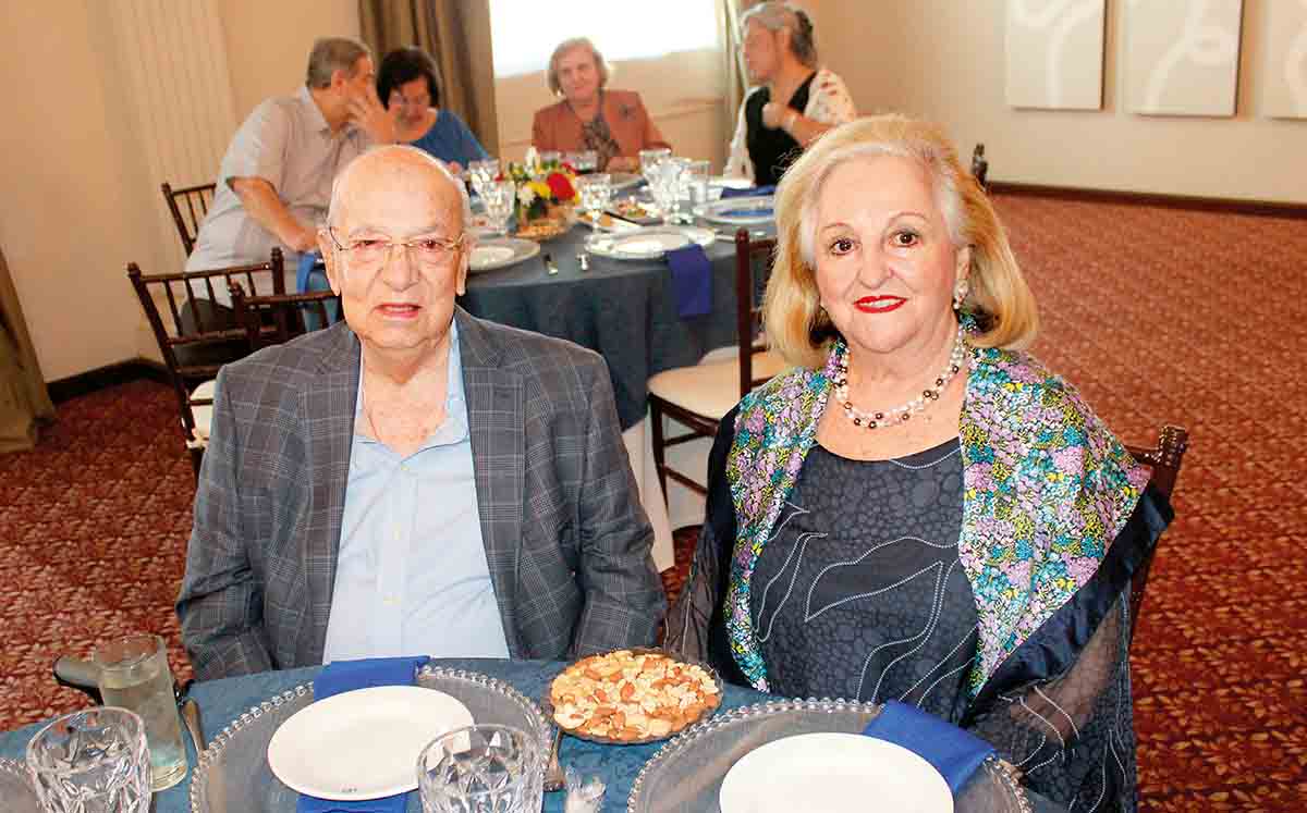 HUMBERTO RUIZ Y LUCILA DE RUIZ nos regalaron sus mejores sonrisas