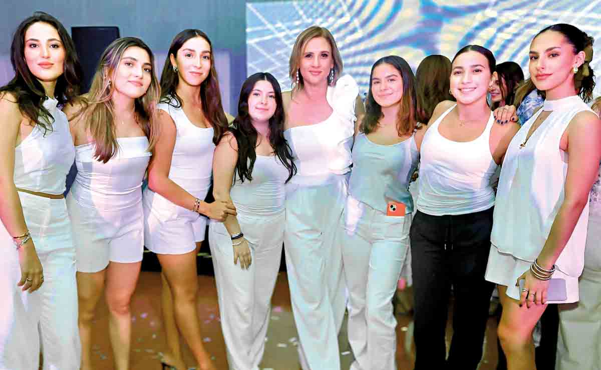 Alexia Fernández, Isabella Siller, Daniela Garza, Alexa Villarreal, Elia Villarreal, Paulina garza y Marian Fernández / Fotos: Daniel Saldívar