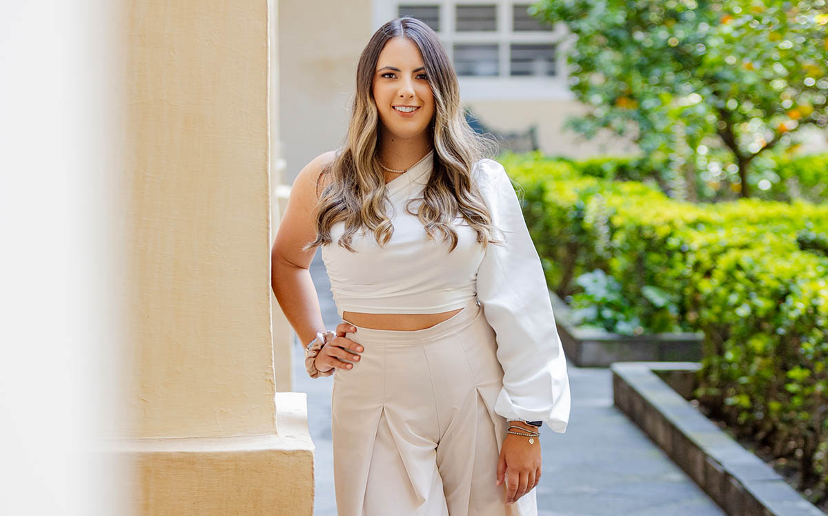 Karime Guillén, a sus 24 años, se ha establecido como una figura clave en la biotecnología ambiental y la economía circular.