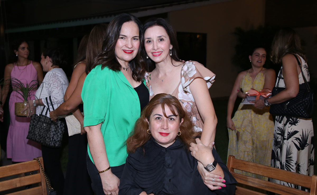 María, Mónica y Ana