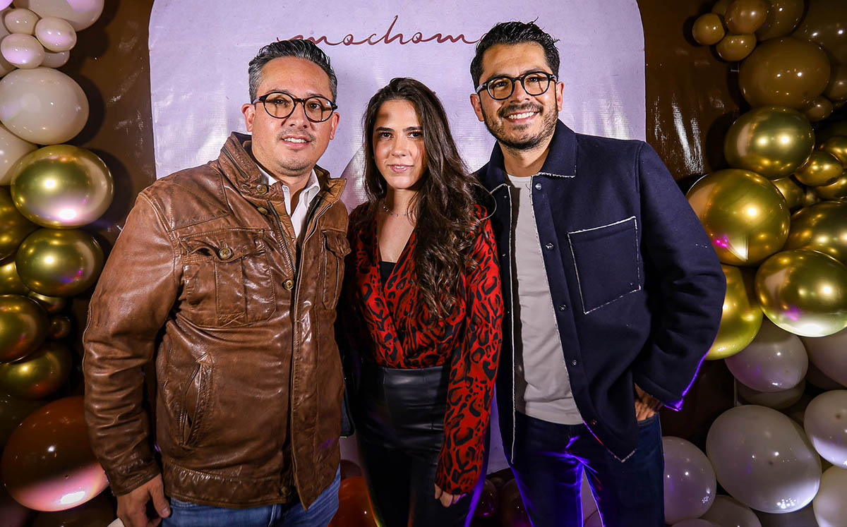 Javier Velázquez, Leticia Guillén y José Carlos Velázquez