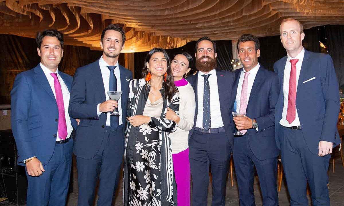 Alberto Gómez, Javier Azula, Irene Acedos Laura Cerezo, Ángel Mera, Santiago López y Carlos Núñez