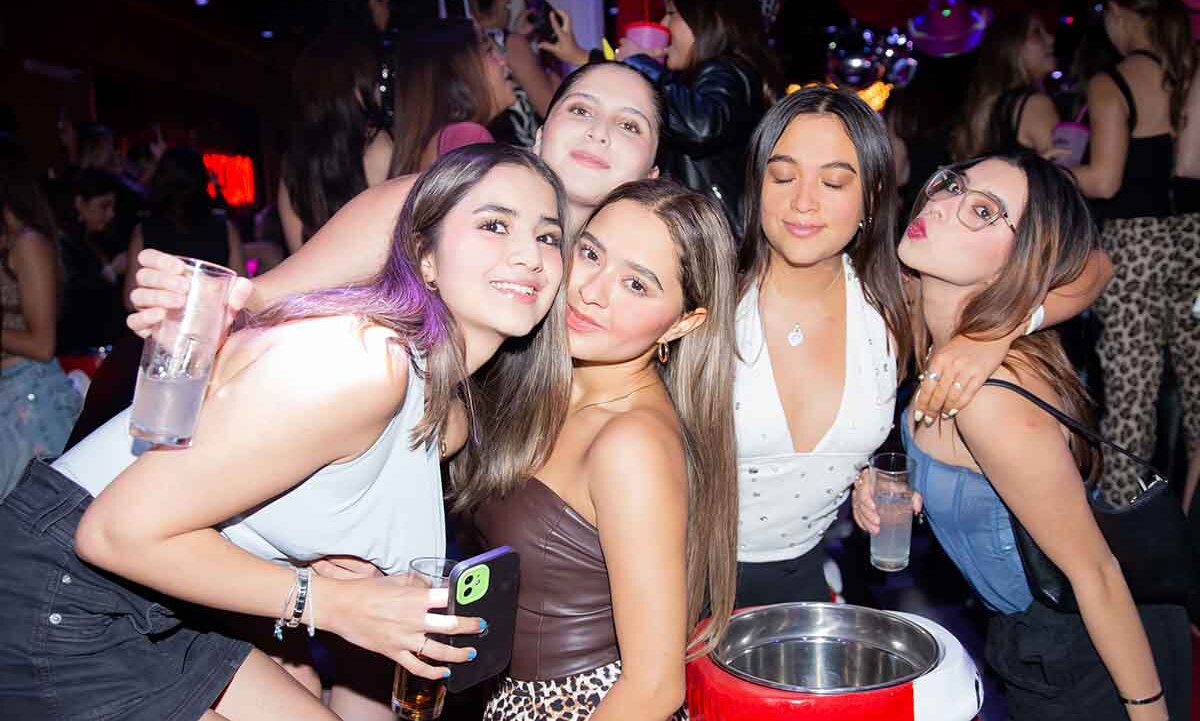 Bitching en The Normal