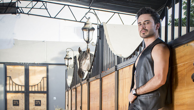 Álvaro Bayardo celebra al puro estilo Mexicano / Fotos: Marifer Rached / Styling: Join Luxe / Moda: Thoro650 / Locación: Hípico La Providencia.