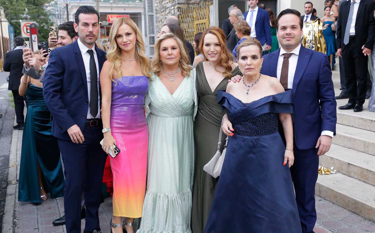 Jerónimo Quintailla, Miriam Meade, Myriam Villarreal, Verónica Villarreal, Vero Meade y Hugo Mier