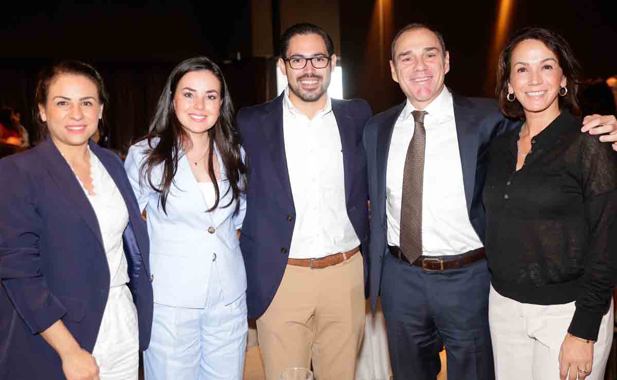 Laura Tamez, Olga Amalia Villalón de De la Peña, David De la Peña, Horacio García Y Sofía Izaguirre / Fotos: Daniel Saldívar