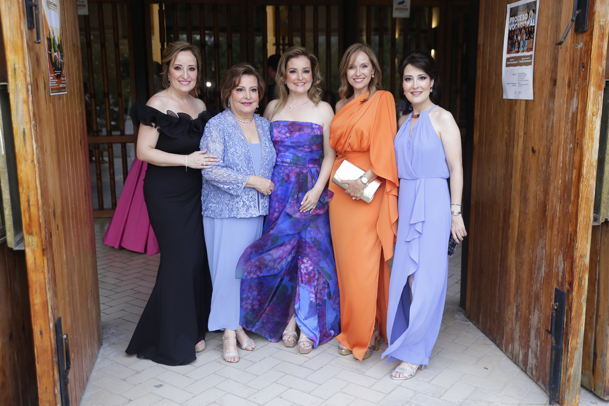 Lorena Welsh, Patricia Espinosa, Sandra Welsh, Mima Welsh y Paty Welsh