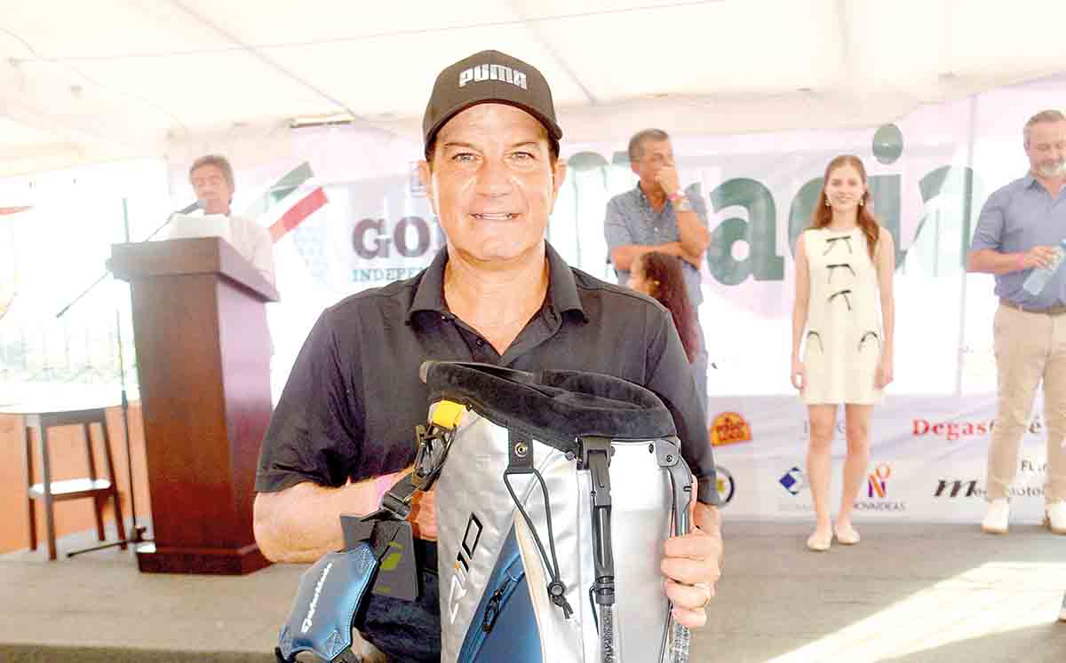 JORGE MANZUR feliz durante el Torneo de Independencia 2024