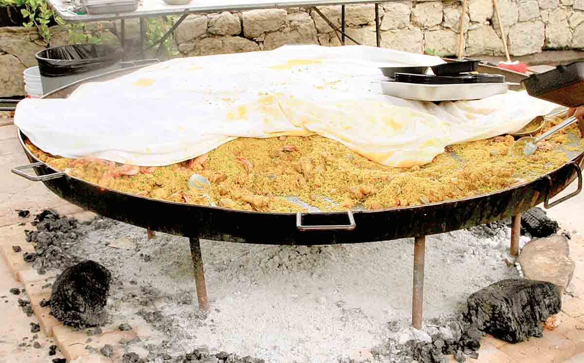 La tradicional paella fue todo un éxito durante la celebración a la Covadonga