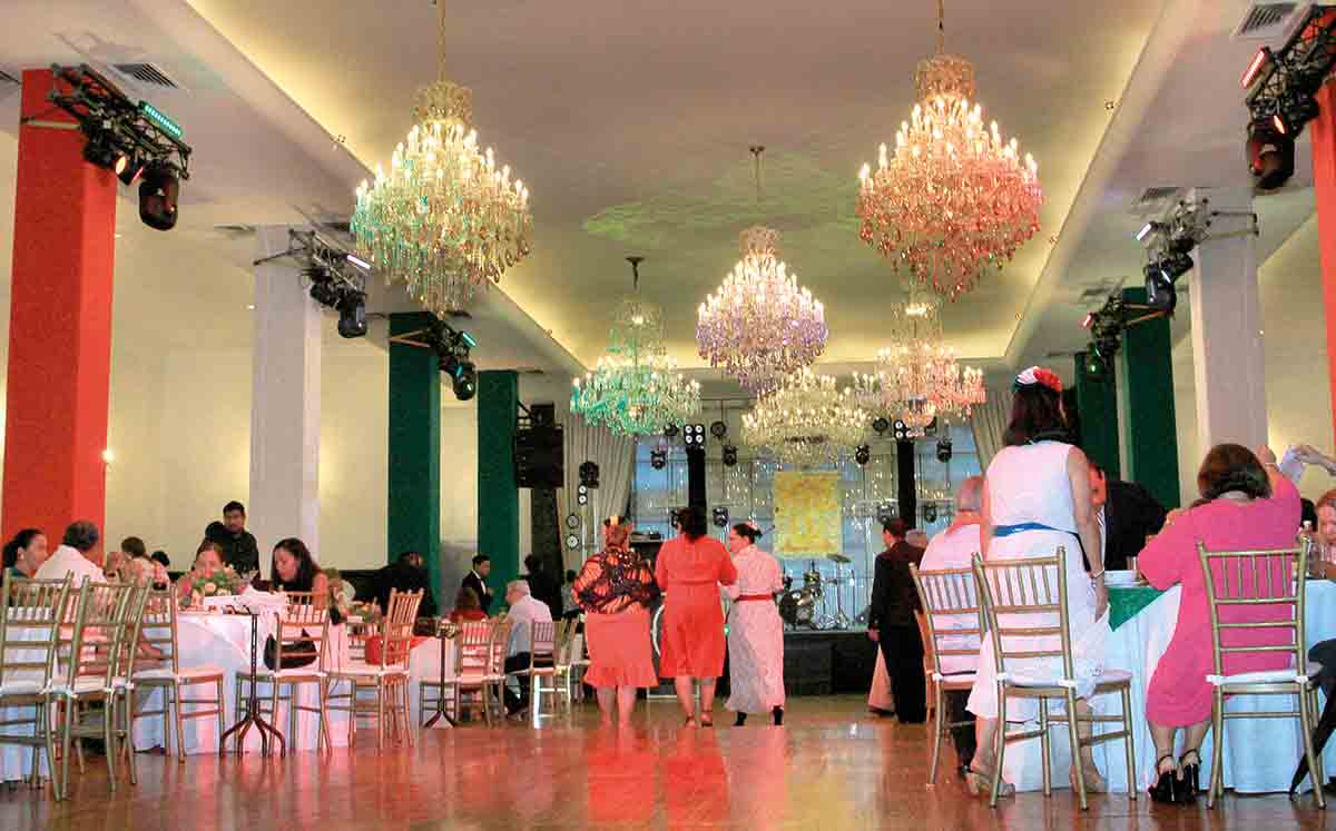 Decoración tricolor en el Casino Tampiqueño