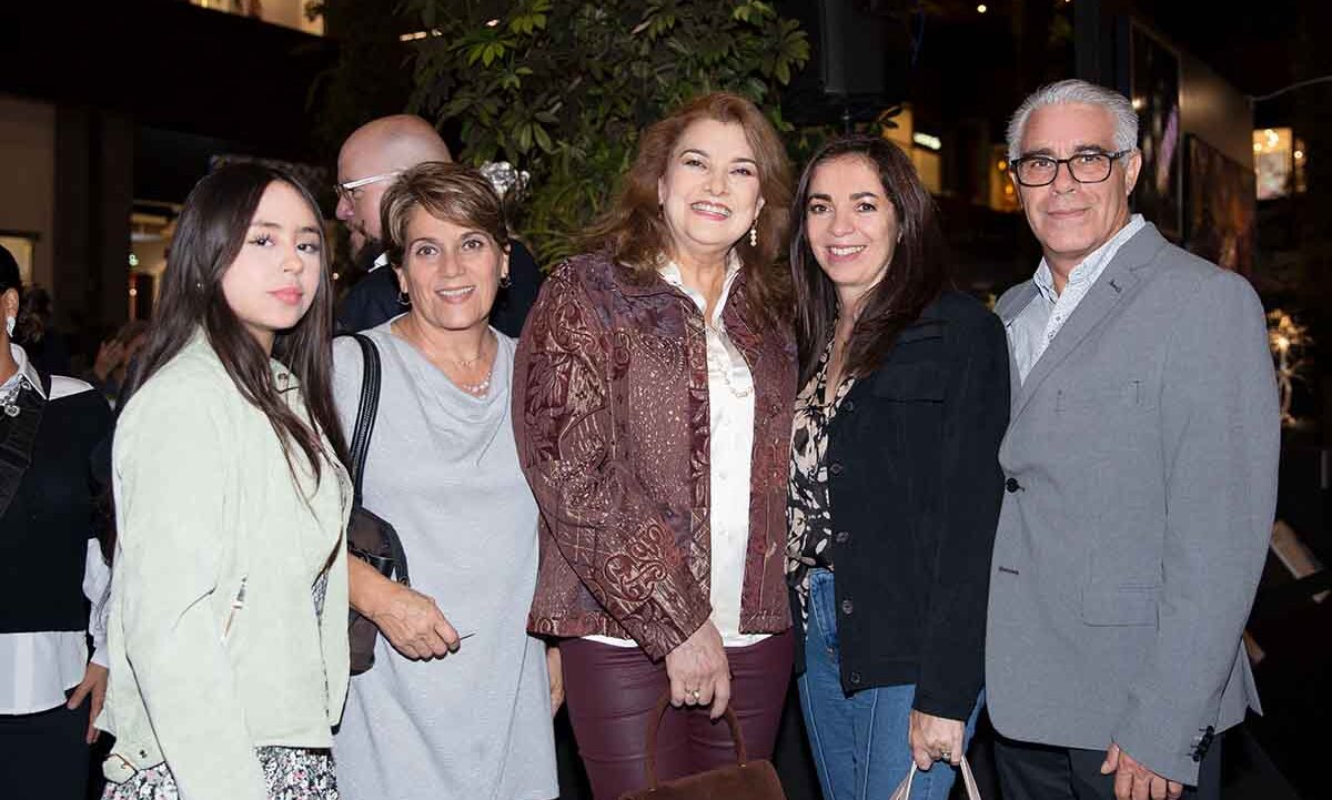 Samantha Álvarez, Angelina Gallardo, Rocío Limón, Maruchan Romera y Guillermo León