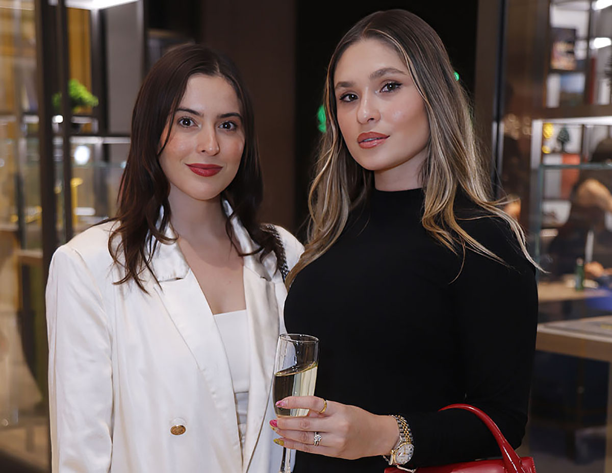 01 Aída Romero y Michelle González