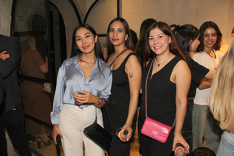 Fernanda Camarena, Victoria Ramírez y Marlene Aguirre.