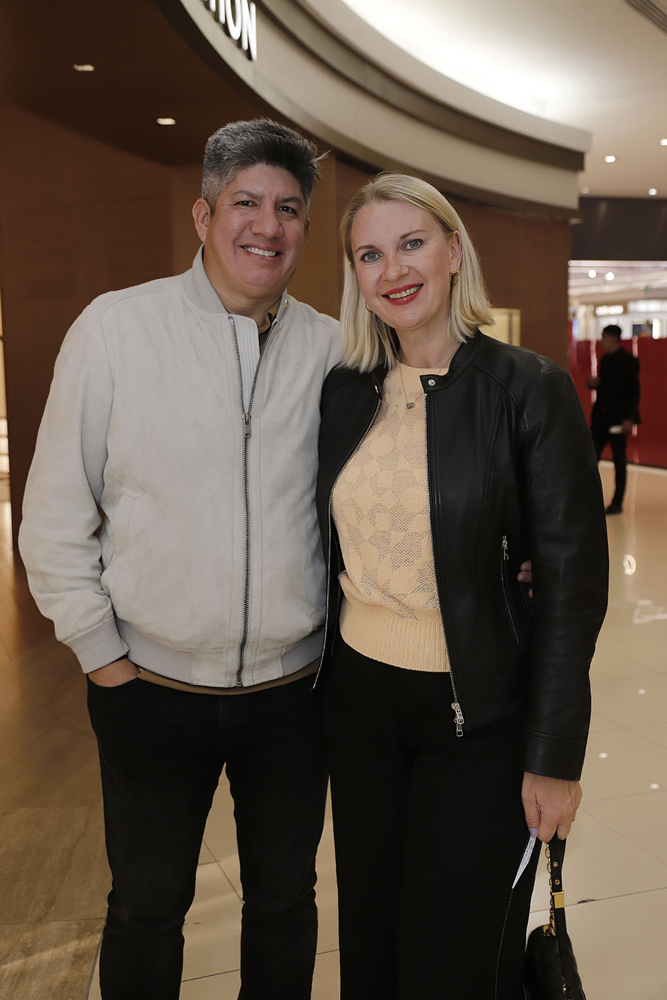Gabriel García y Baiba Krumina