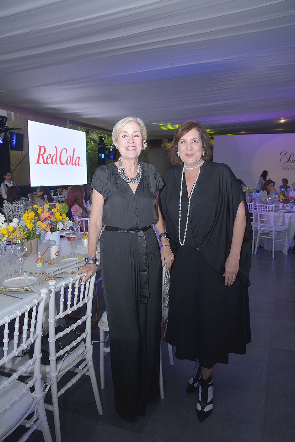 Nena Gortázar de Marín y Lilliane Ponce