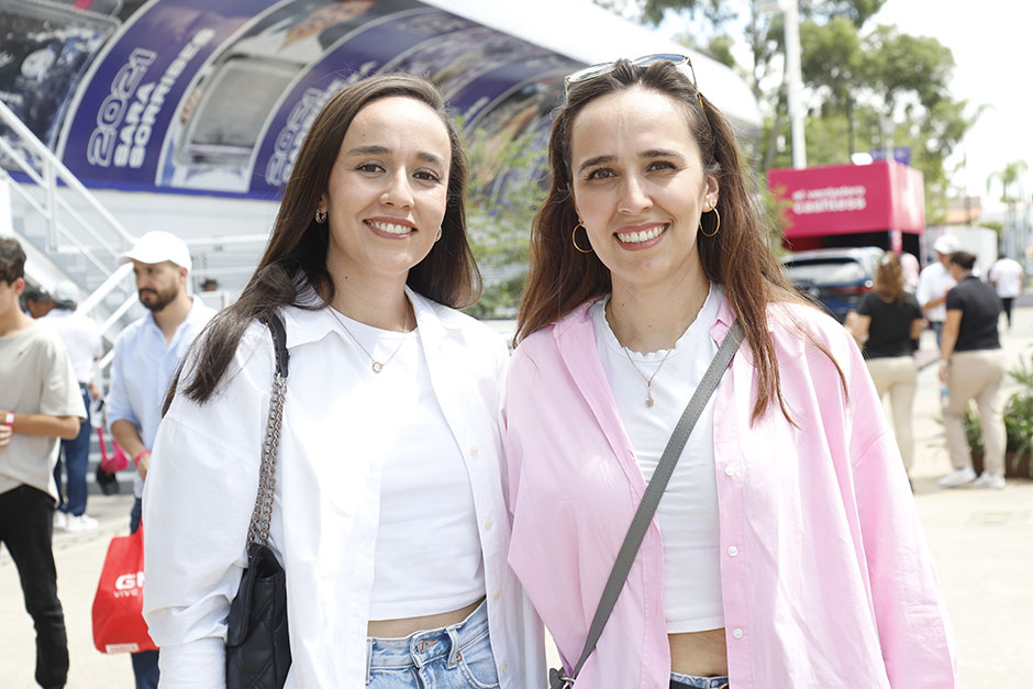 Melissa Guerreros y Estephany Guerreros