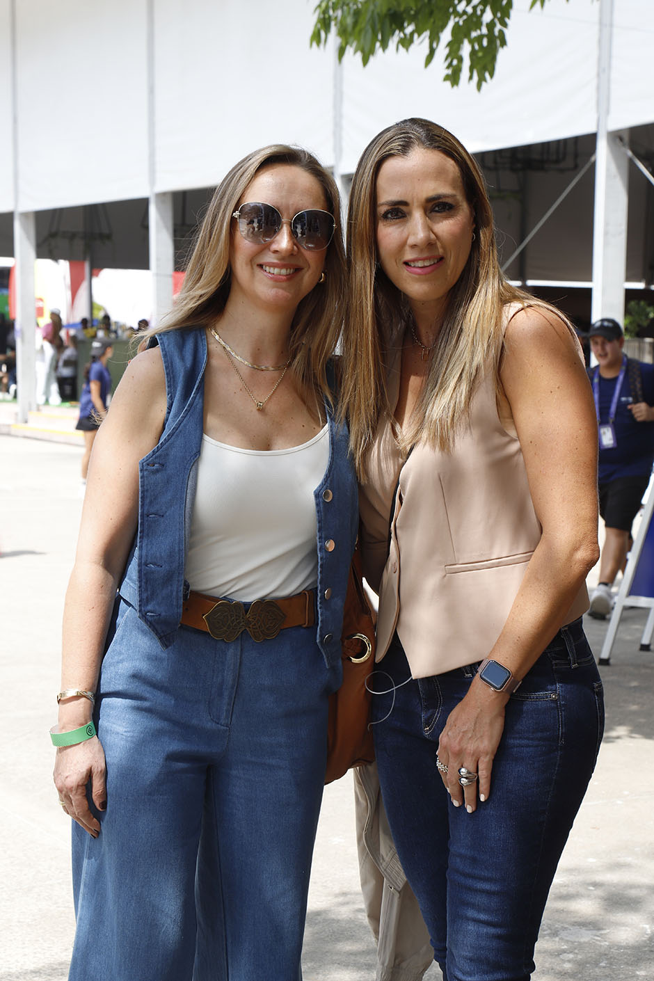 03 Claudia Vega y Fina Javelly