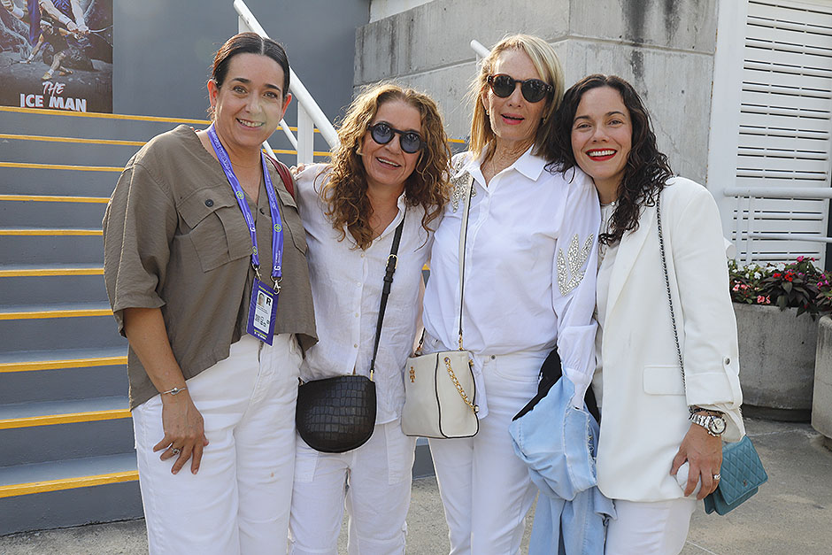 Sandra López,  Ale Aceves, Martha Watanabe y Maritza Echegoyen