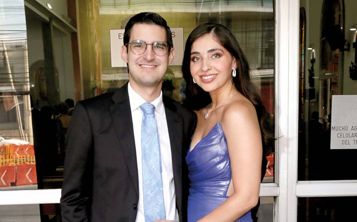 Adrián Garza y Marcela Martínez