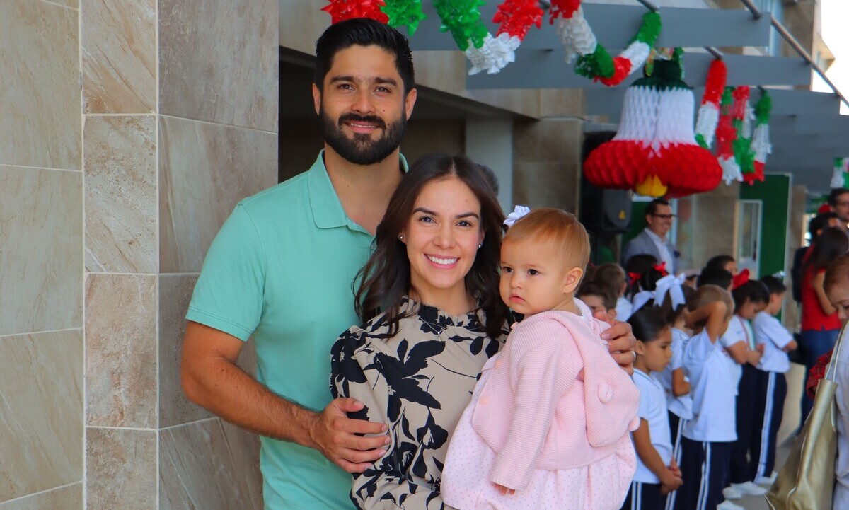Alex Hoover, Mariana Delgado e Isabella Hoover