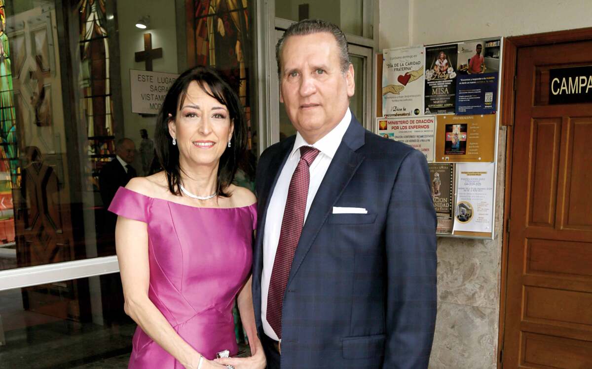 Claudia Elizondo de Zambrano y Salvador Zambrano