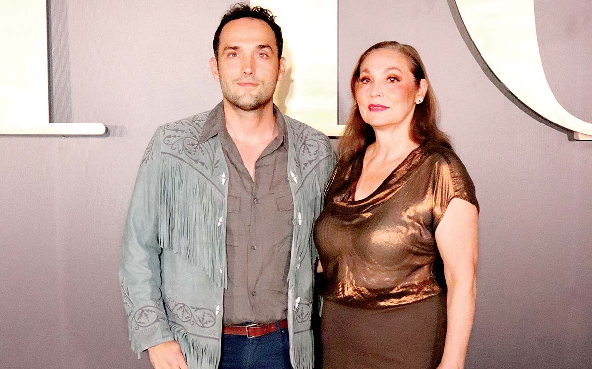HAEBERLI PIEL: DAVID HAEBERLI Y ANABELLE HAEBERLI llegaron con sus mejores outfits al evento