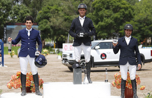 Z. PREMIACIÓN. Alberto Hawa, Juan Bautista Pidutti y Rodrigo Lambre