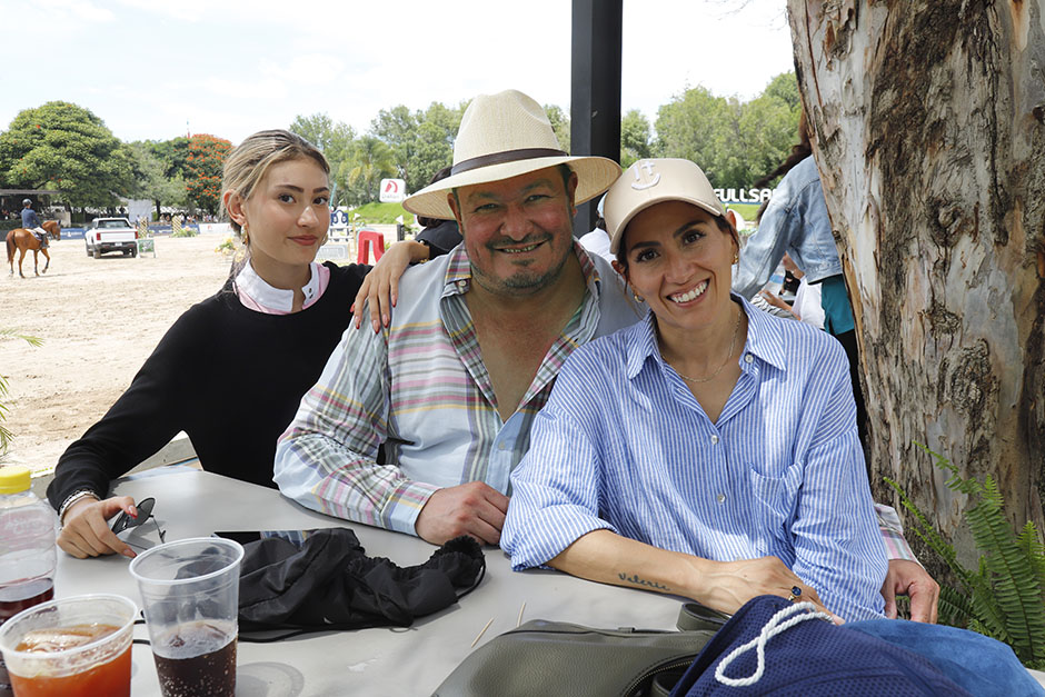 Valeria Soria, Jesús Soria y Flor Gallardo