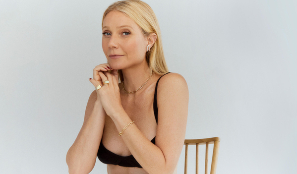 Gwyneth Paltrow posa en topless para presentar su nueva línea de joyas Goop (Foto: Goop)