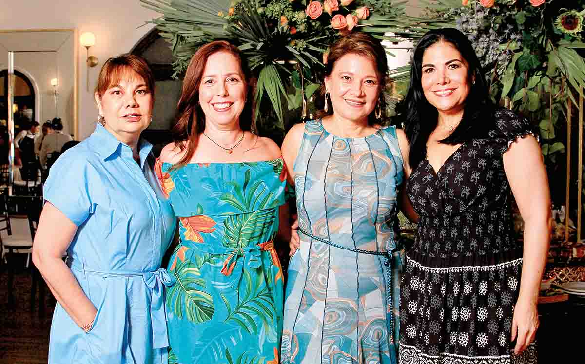 ANA MARÍA CARLOCK, CLAUDIA CORONADO, CARMEN LU Y ADRIANA AVENDAÑO llegaron con sus mejores outfits al Club Campestre Tampico