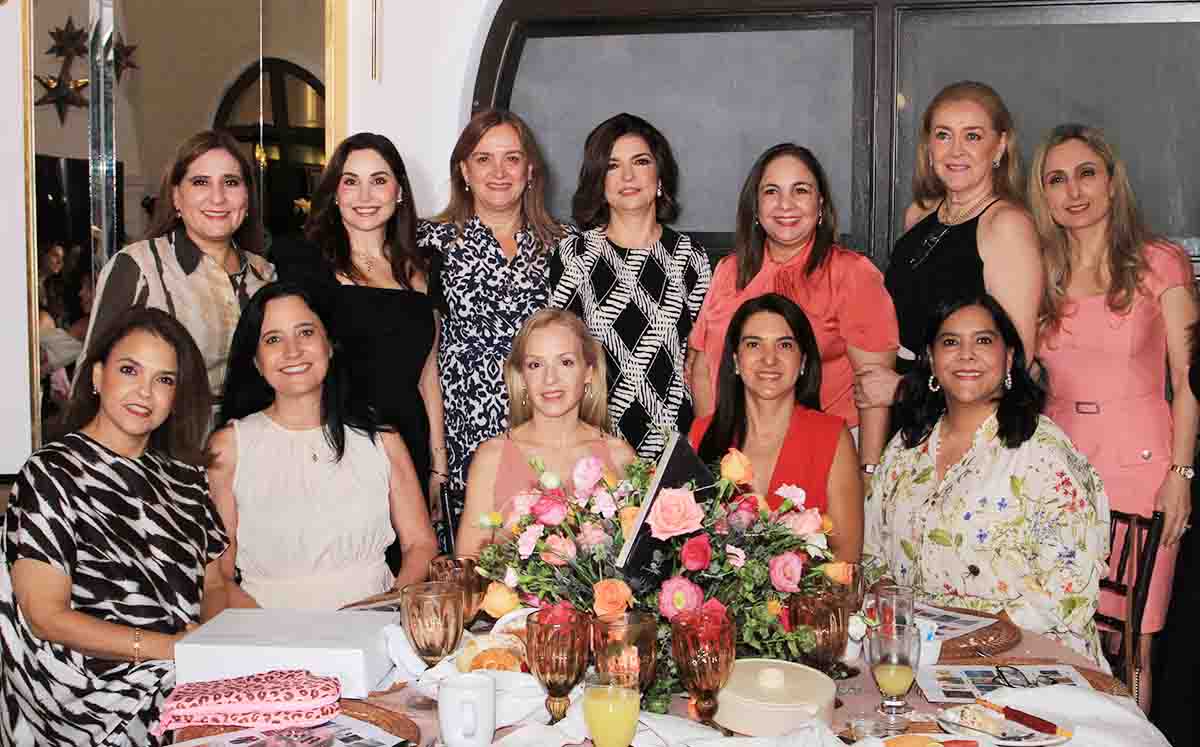 ARLETH MOSES, REBECA SALAZAR, ELVIA CONTRERAS, MARTHA HERRERA, ALEJANDRA GUERRERO, FLAVIA GUTIÉRREZ, ODETTE NADER, MARY CARMEN GÓMEZ, MARTA HOLGUERA