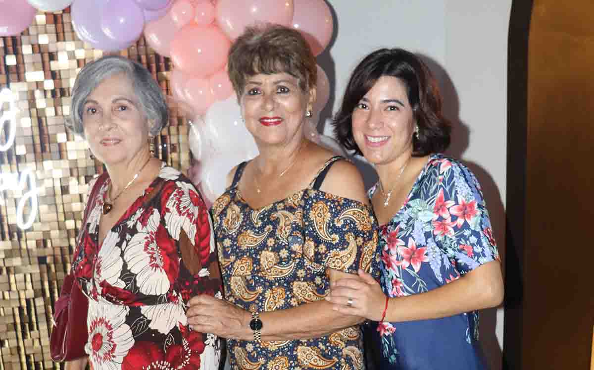 Asistentes llegaron con sus mejores outfits al festejo