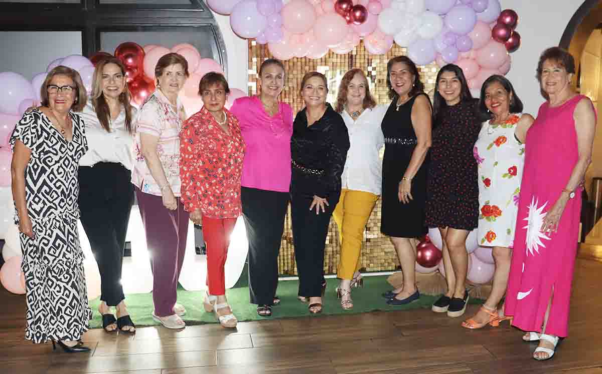 Asistentes celebraron los 60 años en el Club Campestre Tampico