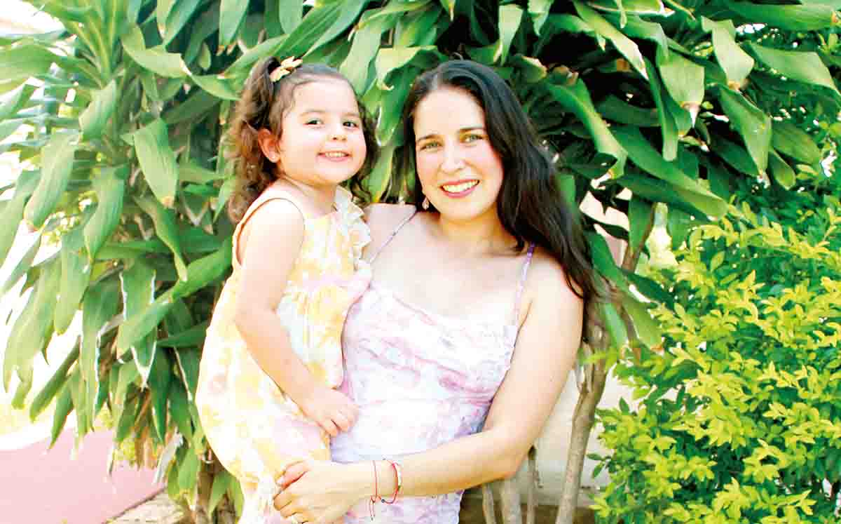 FERNANDA RIVERA Y MARÍA FERNANDA DE RIVERA recibieron un estuche y diversos productos de skincare