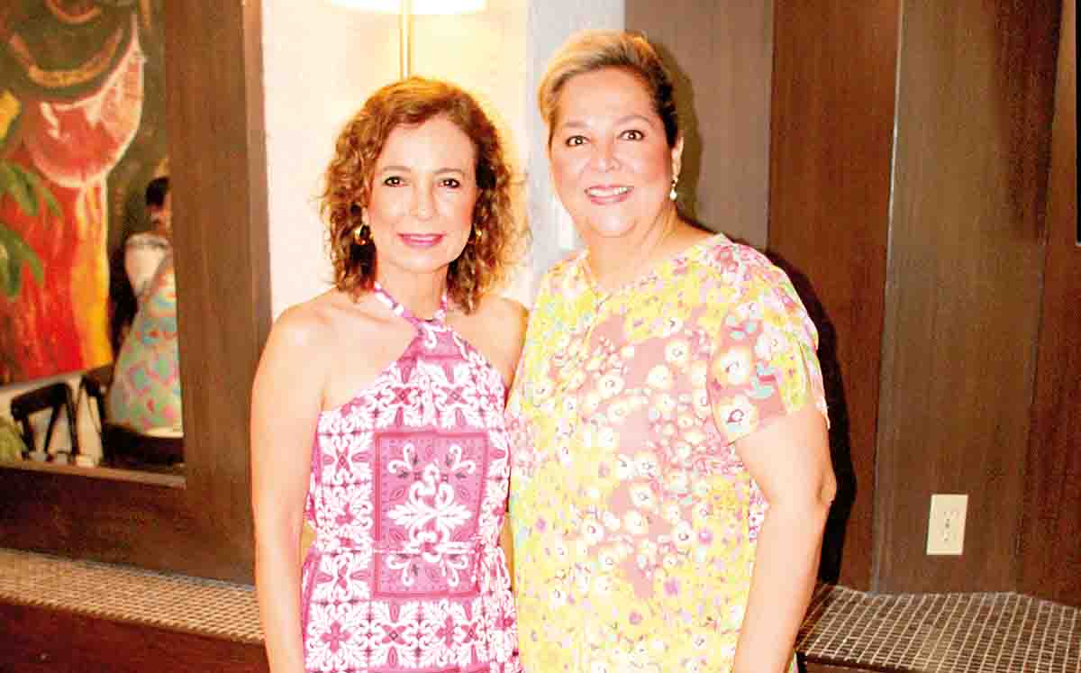 SARA LUZ DE CHAVARRIA Y BLANCA BARRERA llegaron con sus mejores outfits al Centro Deportivo Español