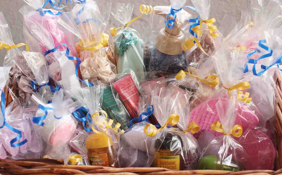 Cada una de las asistentes recibieron un estuche y diversos productos de skincare como recuerdo del festejo