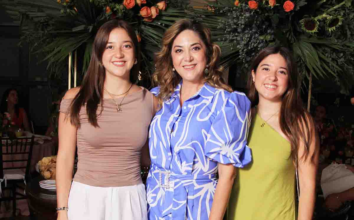 MARÍA JOSÉ LU, CAROLINA GONZÁLEZ Y SOFÍA LU , se divirtieron con juegos como la tradicional lotería