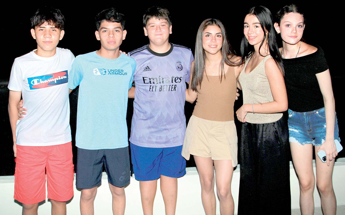 ALEJANDRO GALLARDO, RODRIGO RUIZ, DIEGO LACAVEX, VALENTINA RICARDA GARCÍA, ANA SOFI MARTÍNEZ E IVÁNNA FANJON llegaron puntuales a Velamar