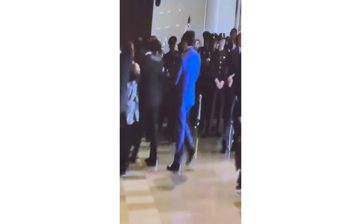 Samuel García en la televisión captado por Mariana Rodríguez en la toma de protesta de Claudia Sheinbaum (Instagram)