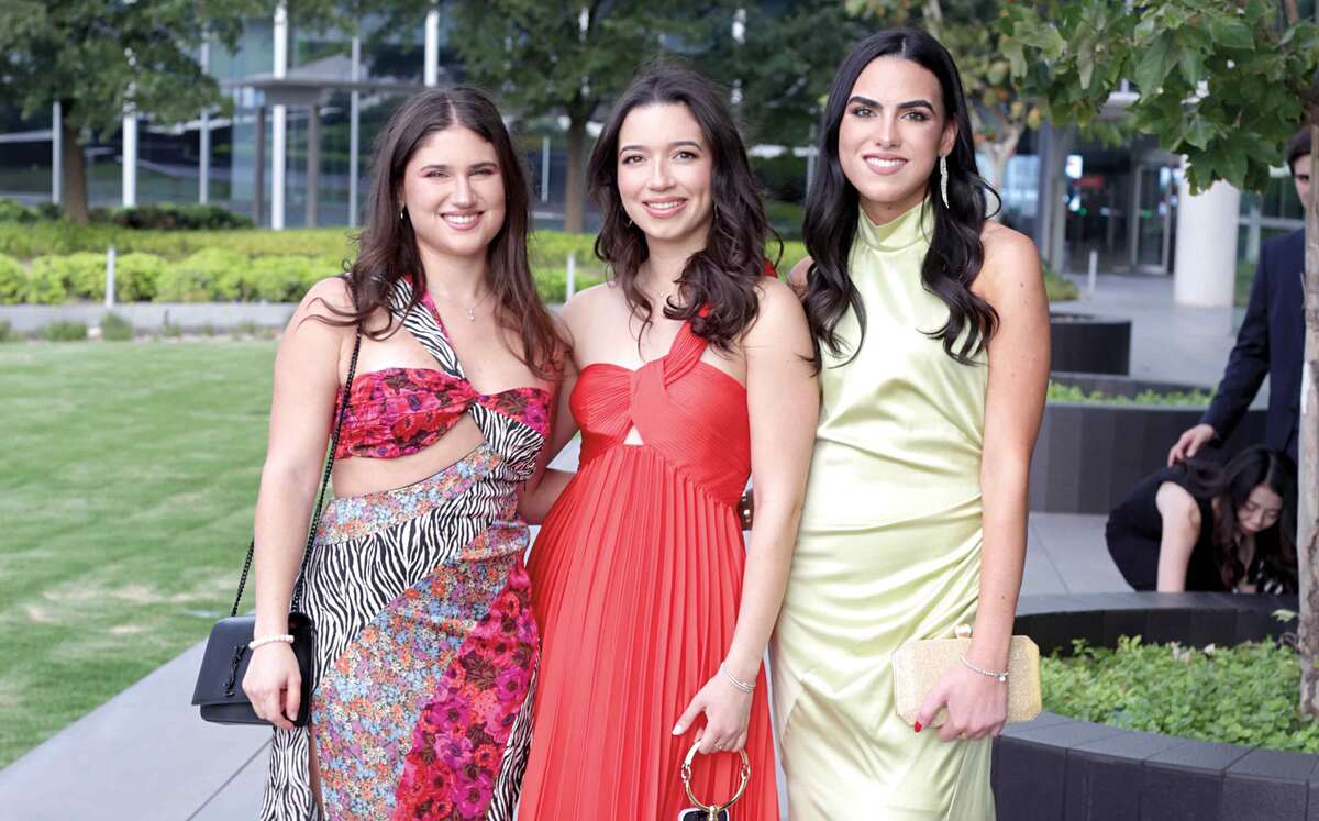 Camila González, Vero Clariond e Isabella Khalaf