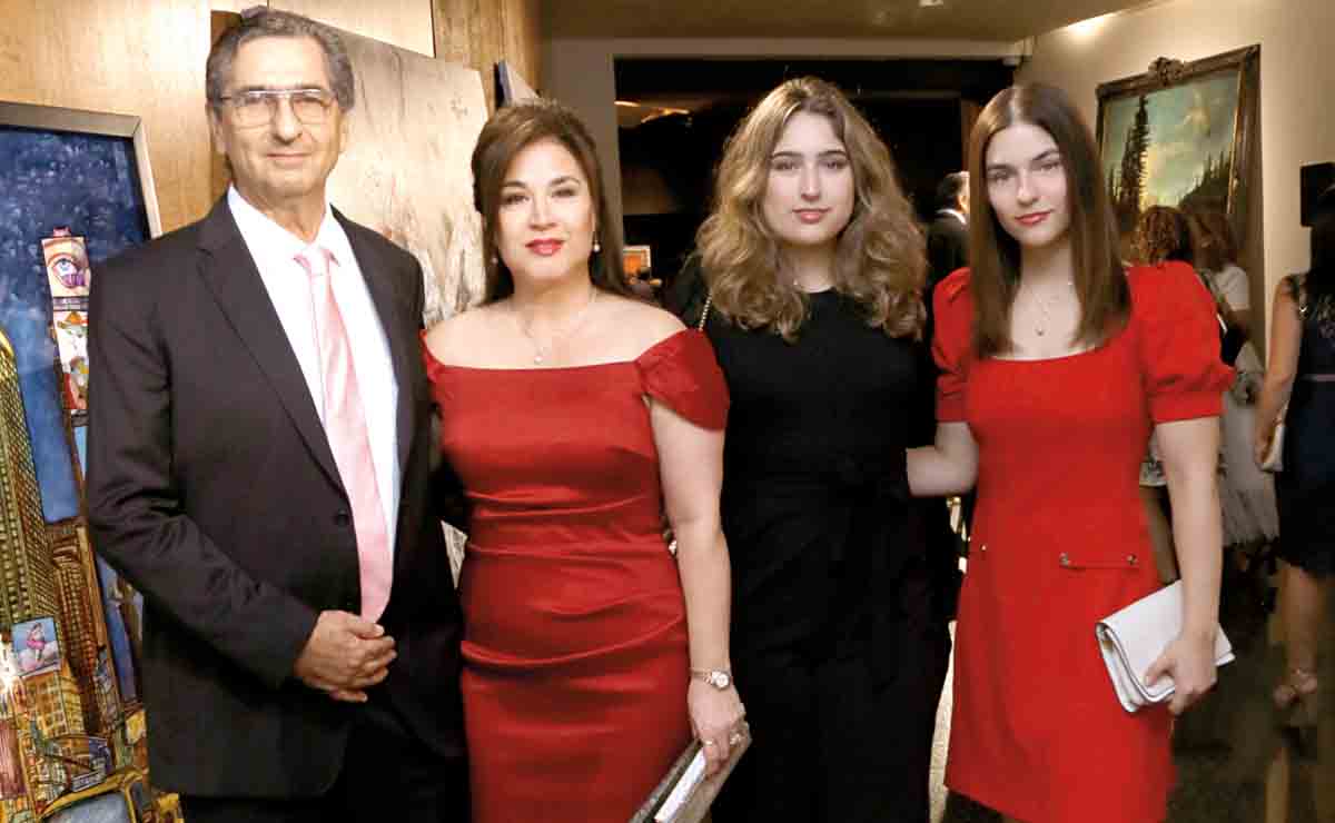 César Náder, Bárbara Barceló De Náder, Bárbara Náder y Romelia Náder / Fotos: Omar Valdez