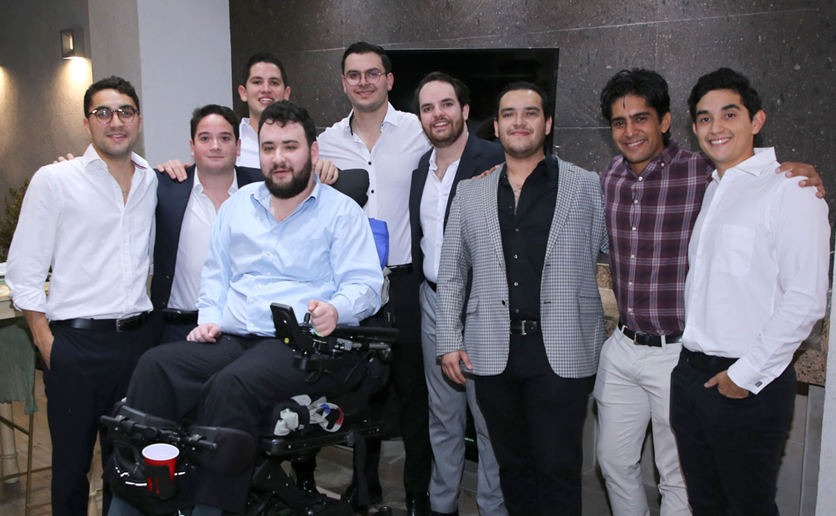 Marín, Fredy, Alonso, Marcial, Rodrigo, Juan, Memo, Carlos y Lalo